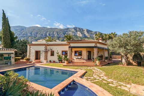 Villa i Denia, Alicante, Spanien 3 sovrum, 181 kvm. Nr. 193604