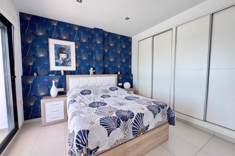 Townhouse for sale in Cabo Roig, Alicante, Spain 3 bedrooms, 123 sq.m. No. 196803 - photo 25
