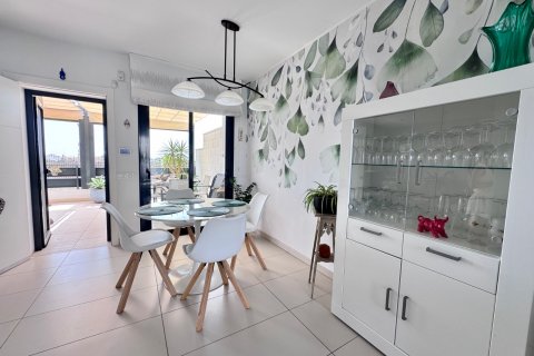 Townhouse for sale in Cabo Roig, Alicante, Spain 3 bedrooms, 123 sq.m. No. 196803 - photo 15