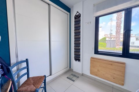 Townhouse for sale in Cabo Roig, Alicante, Spain 3 bedrooms, 123 sq.m. No. 196803 - photo 21