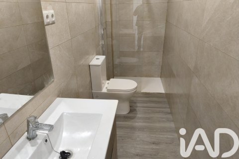 Huoneisto myytävänä El Vendrell, Tarragona, Espanja, 3 makuuhuonetta, 106 m2 No. 185122 - kuva 18
