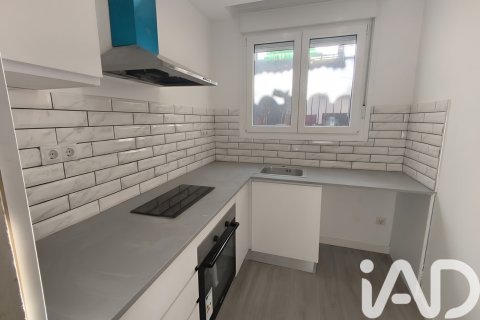 Huoneisto myytävänä El Vendrell, Tarragona, Espanja, 3 makuuhuonetta, 106 m2 No. 185122 - kuva 11