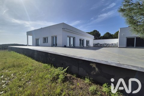 House à vendre à Alburquerque, Badajoz, Espagne, 3 chambres, 465 m2 No. 188114 - photo 4