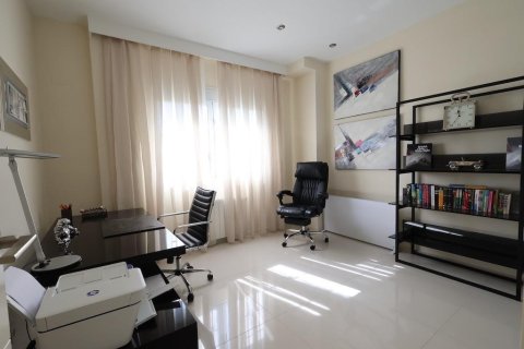 Apartment à vendre à Dona Pepa, Alicante, Espagne, 3 chambres, 358 m2 No. 165405 - photo 29