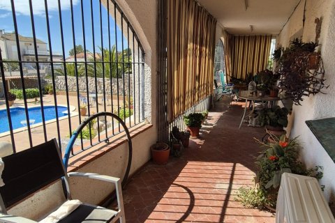 House à vendre à Cubelles, Barcelona, Espagne, 4 chambres, 200 m2 No. 172491 - photo 8