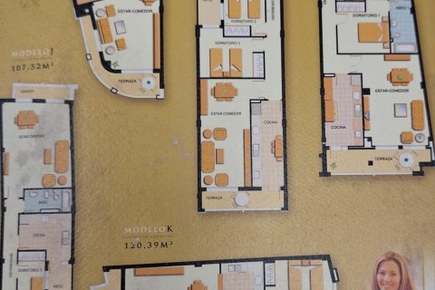 Apartament w Torrevieja, Alicante, Hiszpania 3 sypialnie, 130 mkw. nr 168781 – zdjęcie 24