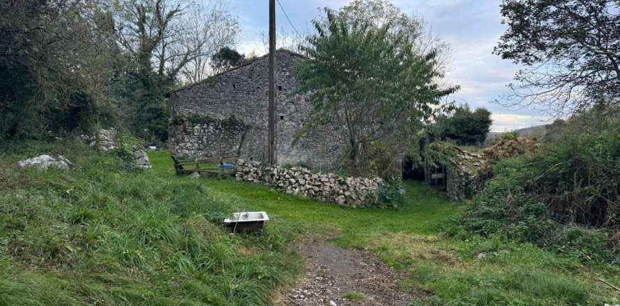Land plot in Llanes, Asturias, Spain 82 sq.m. No. 168775