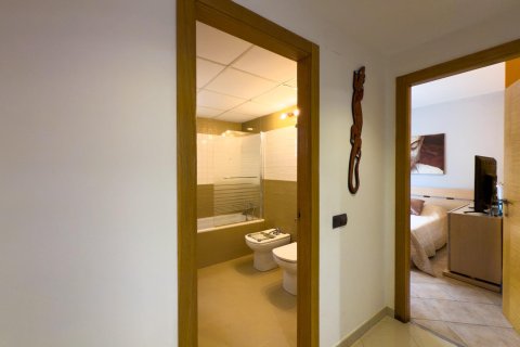 Продажа квартиры в Хихона, Аликанте, Испания 5 спален, 180м2 №168780 - фото 13