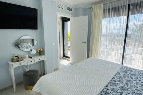 Paritalo myytävänä La Zenia, Alicante, Espanja, 3 makuuhuonetta, 123 m2 No. 186833 - kuva 16