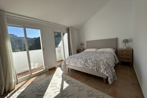 Townhouse for sale in Benahavis, Malaga, Spain 3 bedrooms, 240 sq.m. No. 147345 - photo 8