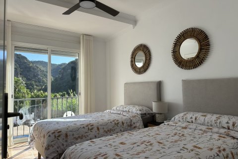 Townhouse for sale in Benahavis, Malaga, Spain 3 bedrooms, 240 sq.m. No. 147345 - photo 1