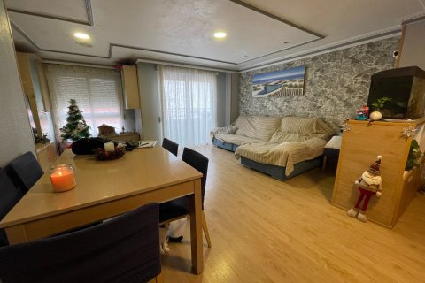 Apartment à Torrevieja, Alicante, Espagne 4 chambres, 115 m2 No. 147349