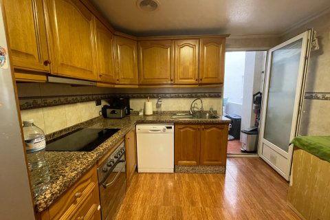 Apartament w Torrevieja, Alicante, Hiszpania 4 sypialnie, 115 mkw. nr 147349 – zdjęcie 4