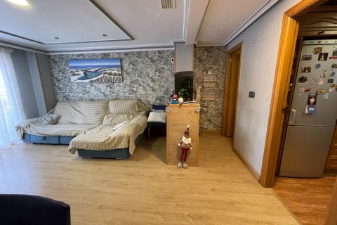 Apartament w Torrevieja, Alicante, Hiszpania 4 sypialnie, 115 mkw. nr 147349 – zdjęcie 19