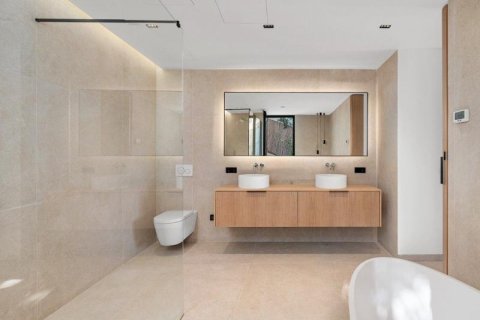 Villa en venta en Nova Santa Ponça, Mallorca, España 3 dormitorios, 360 m2 No. 147344 - foto 10