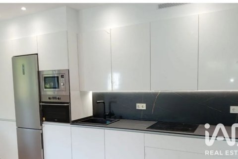 Продажа квартиры в Доностия-Сан-Себастьян, Гипускоа, Испания 3 спальни, 93м2 №188089 - фото 3