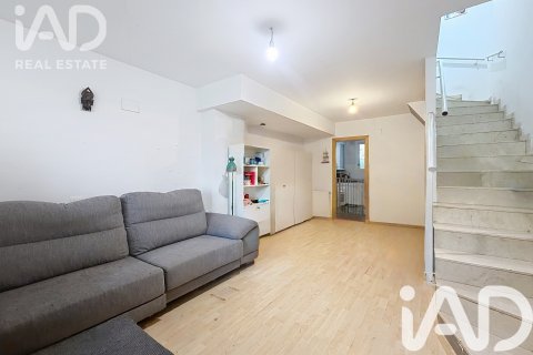 Dvīņu māja pārdošanā Tordera, Barcelona, Spānijā 3 istabas, 84 m2 Nr. 172896 - attēls 1