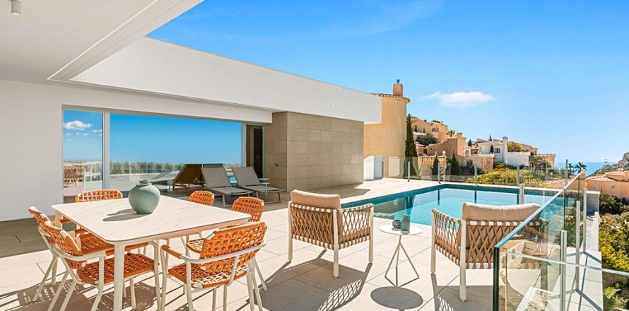 Вилла в Кумбре дель Соль, Аликанте, Испания 4 спальни, 215м2 №163050