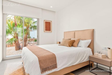 Продажа виллы в Кумбре дель Соль, Аликанте, Испания 4 спальни, 215м2 №163050 - фото 6