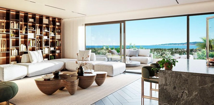 Apartment in Marbella, Malaga, Spain 3 bedrooms, 245 sq.m. No. 163055