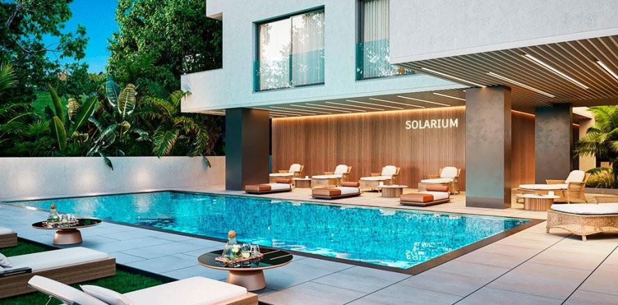 Apartment à Marbella, Malaga, Espagne 3 chambres, 259 m2 No. 163054