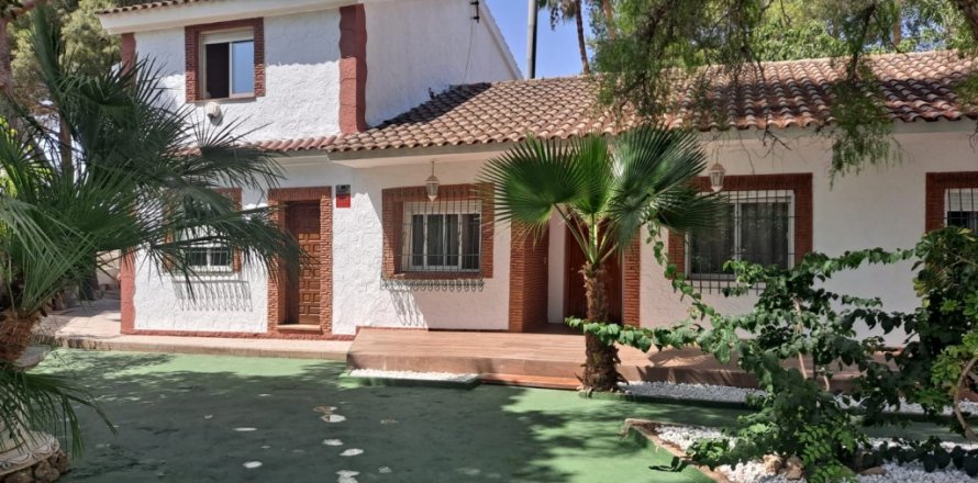 Finca Orihuela, Alicante, Spagna 5 camere da letto, 250 mq. N° 114757