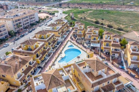 Bliźniak w Alicante, Hiszpania 3 sypialnie, 95 mkw. nr 196760