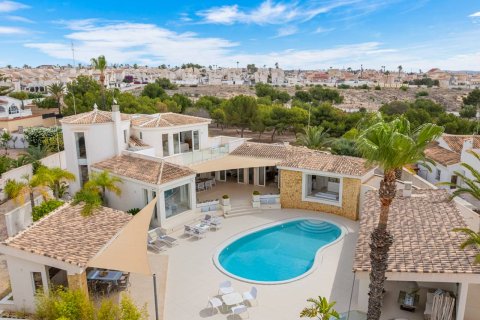 Villa for sale Ciudad Quesada, Alicante, Spain 4 bedrooms, 427 sq.m. No. 135709 - photo 3