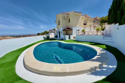 Villa in vendita Ciudad Quesada, Alicante, Spagna 5 camere da letto, 265 mq. N° 135706 - foto 1