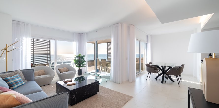 Apartment à Torrevieja, Alicante, Espagne 2 chambres, 76 m2 No. 144879
