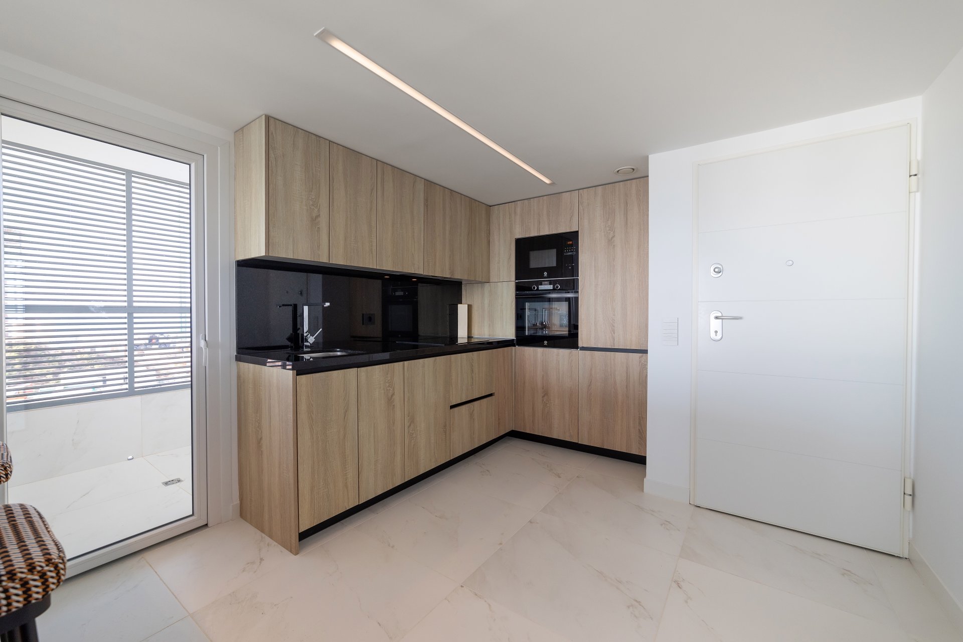 Квартира в Торревьеха, Аликанте, Испания 2 спальни, 76м2 №144879