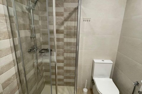 Apartment for sale in Alicante, Spain 3 bedrooms, 60 sq.m. No. 165118 - photo 18