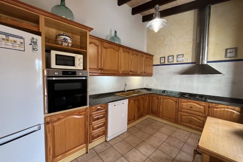 Villa for rent in Sencelles, Mallorca, Spain 3 bedrooms, 208 sq.m. No. 143983 - photo 12