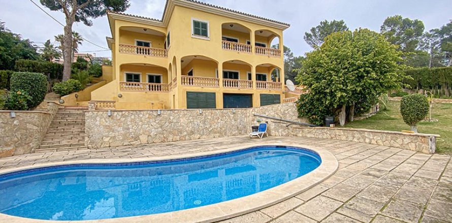 Villa in Mallorca, Spanien 7 Schlafzimmer, 641 m2 Nr. 143978