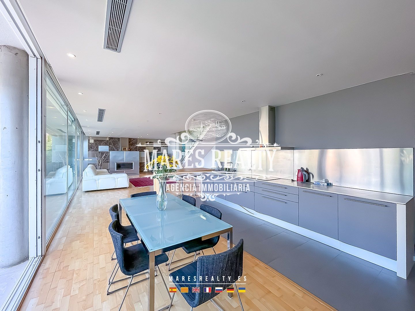 Villa i Lloret de Mar, Girona, Spanien 4 sovrum, 281 kvm. Nr. 104217