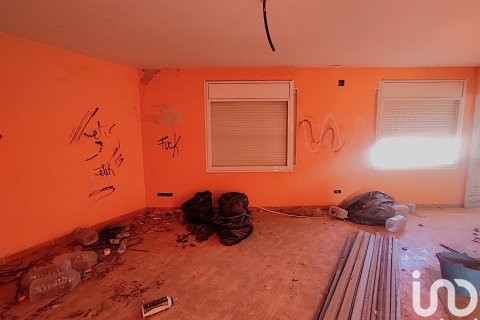 Продажа коммерческой недвижимости в Ллоренс дель Пенедес, Таррагона, Испания 571м2 №153666 - фото 19