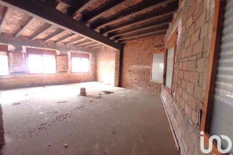 Продажа коммерческой недвижимости в Ллоренс дель Пенедес, Таррагона, Испания 571м2 №153666 - фото 8