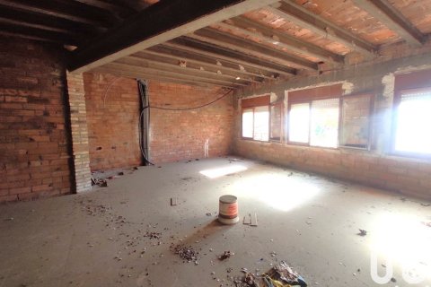 Продажа коммерческой недвижимости в Ллоренс дель Пенедес, Таррагона, Испания 571м2 №153666 - фото 9