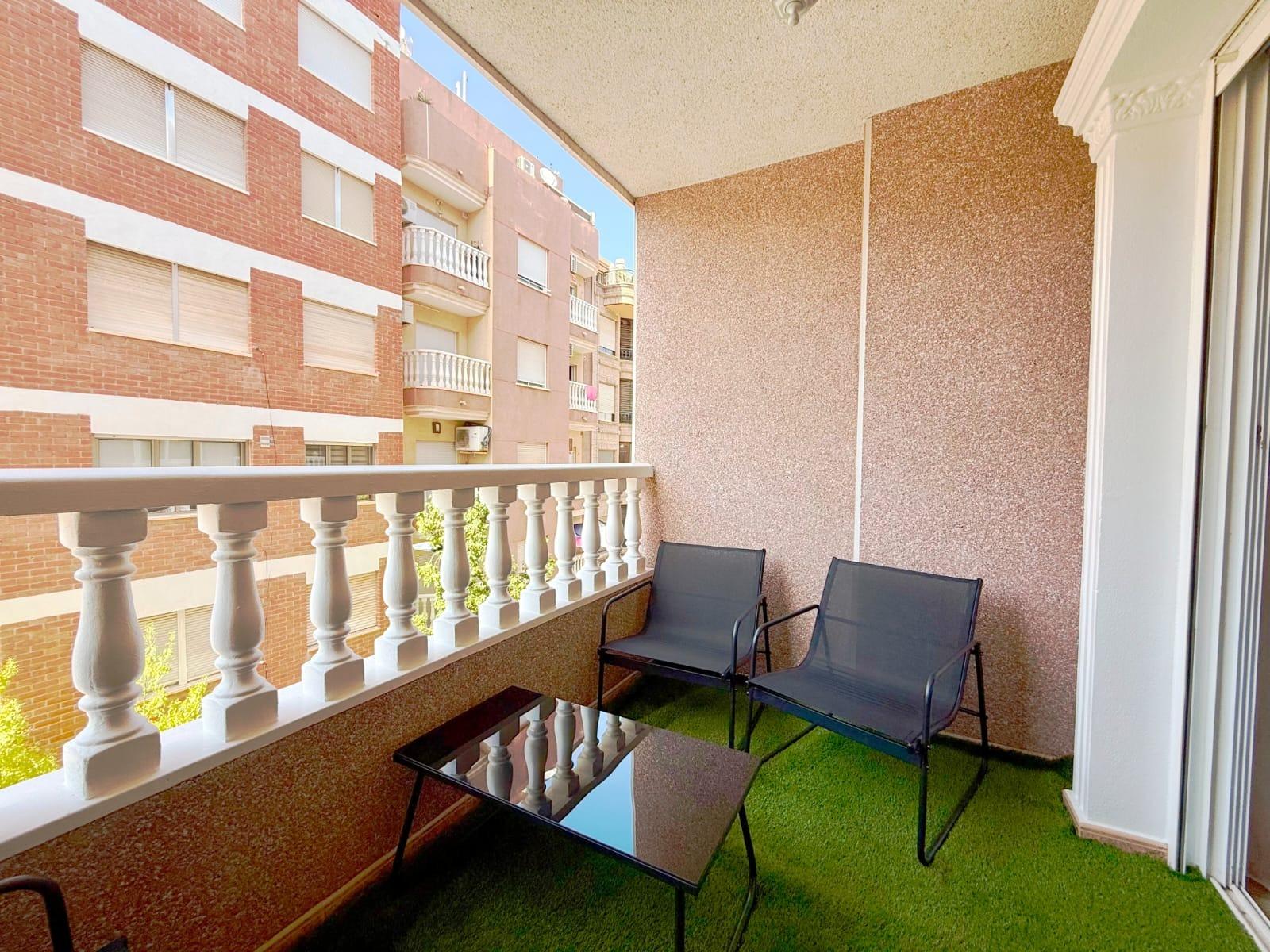 Apartment in Torrevieja, Alicante, Spain 2 bedrooms, 67 sq.m. No. 194954