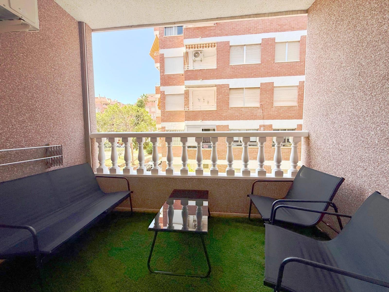Apartment in Torrevieja, Alicante, Spain 2 bedrooms, 67 sq.m. No. 194954