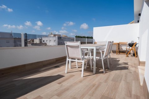Ático en venta en Pilar de la Horadada, Alicante, España 2 dormitorios, 75 m2 No. 194950 - foto 4