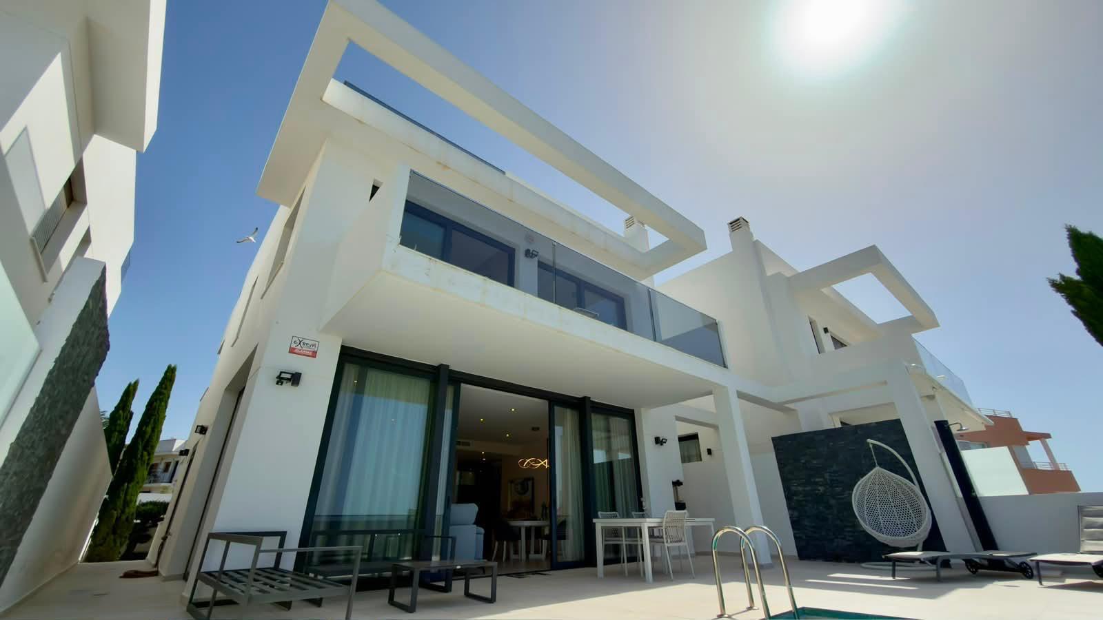 Villa in Calpe, Alicante, Spain 4 bedrooms, 367 sq.m. No. 194955