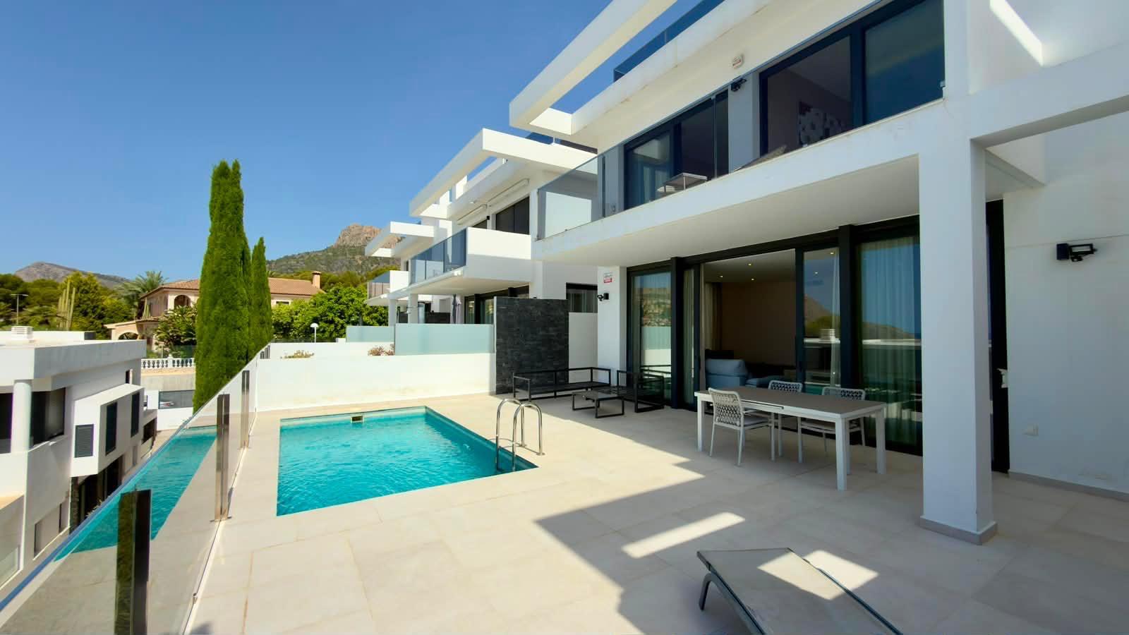 Villa in Calpe, Alicante, Spain 4 bedrooms, 367 sq.m. No. 194955