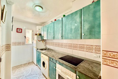 Apartament w Torrevieja, Alicante, Hiszpania 2 sypialnie, 66 mkw. nr 194949 – zdjęcie 24