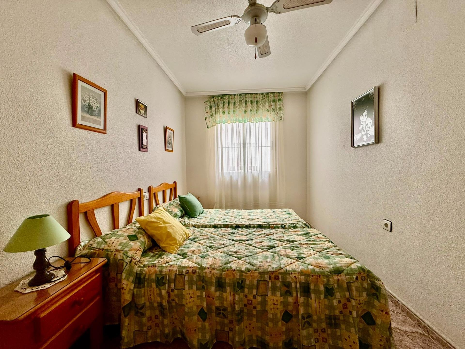 Appartamento a Torrevieja, Alicante, Spagna 2 camere da letto, 66 mq. N° 194949