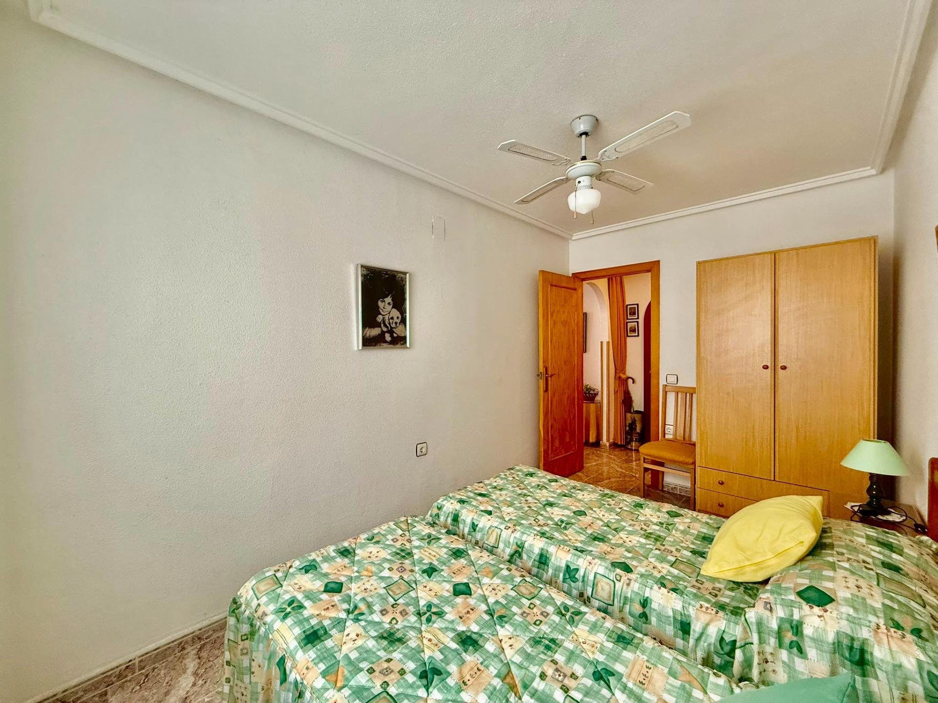 Appartamento a Torrevieja, Alicante, Spagna 2 camere da letto, 66 mq. N° 194949