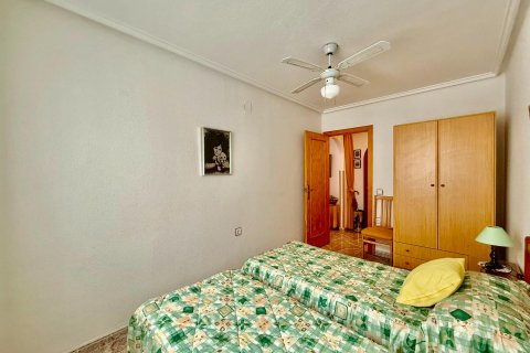 Apartament w Torrevieja, Alicante, Hiszpania 2 sypialnie, 66 mkw. nr 194949 – zdjęcie 14