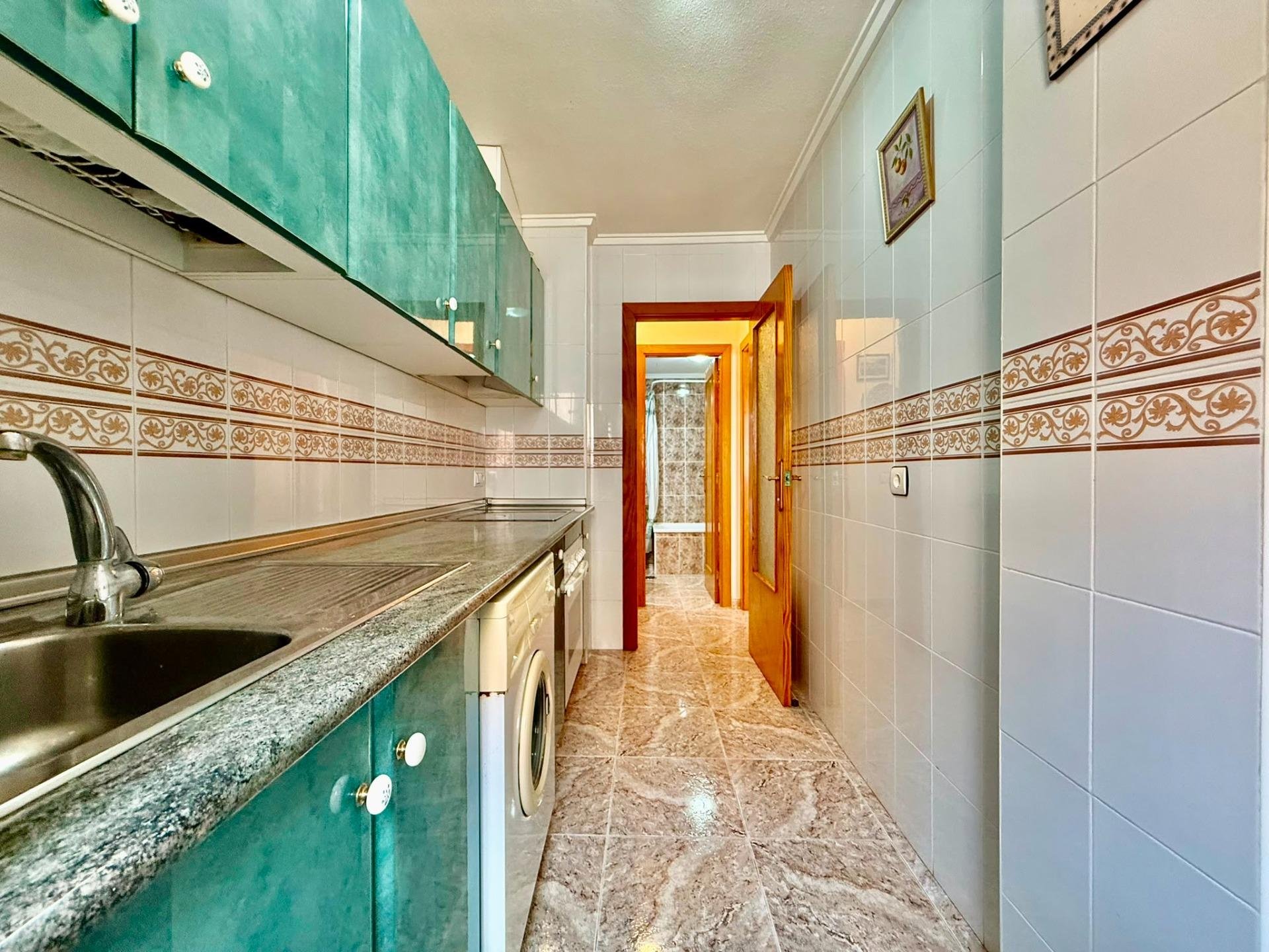 Appartamento a Torrevieja, Alicante, Spagna 2 camere da letto, 66 mq. N° 194949