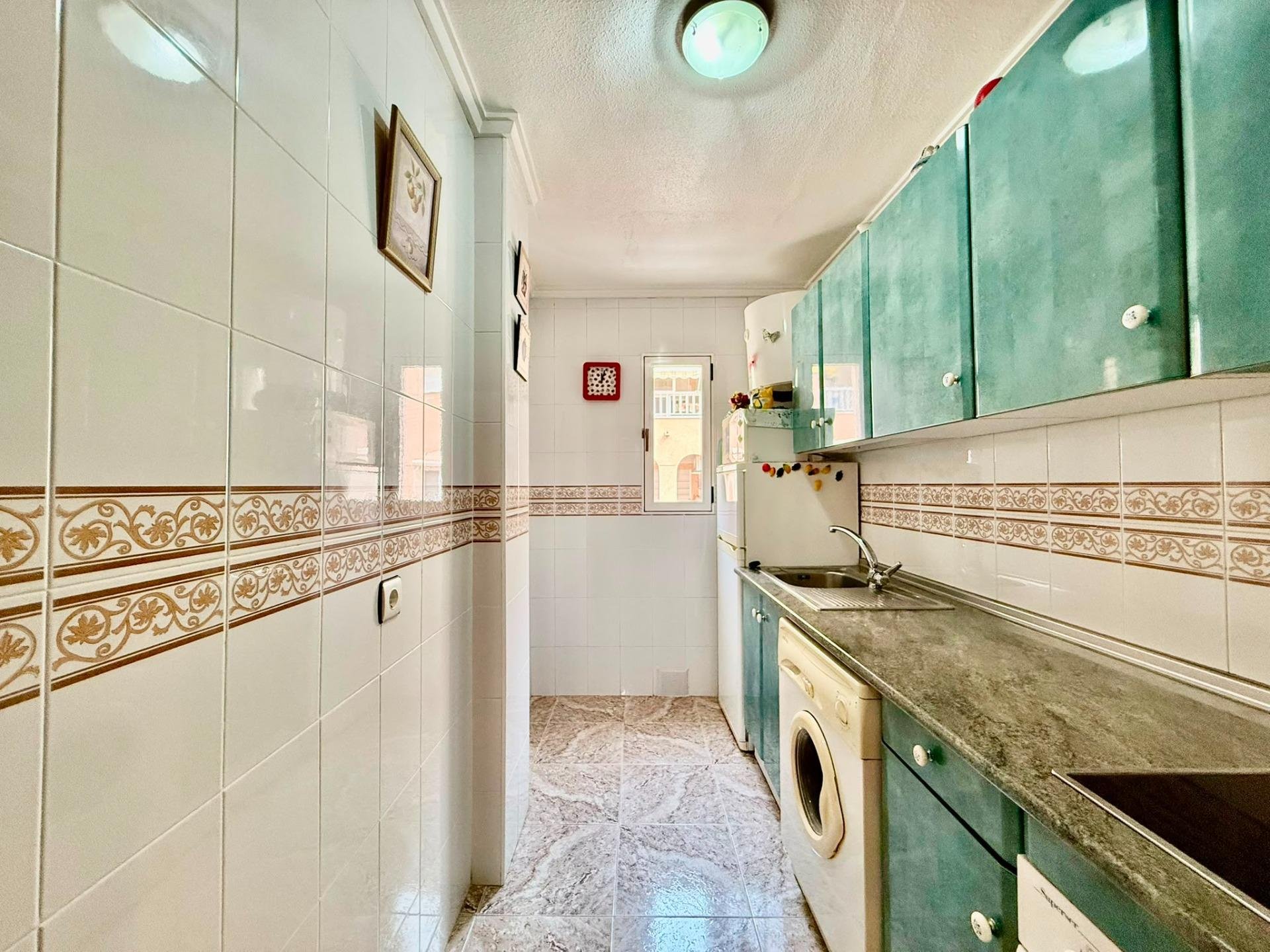 Appartamento a Torrevieja, Alicante, Spagna 2 camere da letto, 66 mq. N° 194949