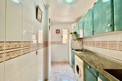 Apartament w Torrevieja, Alicante, Hiszpania 2 sypialnie, 66 mkw. nr 194949 – zdjęcie 25